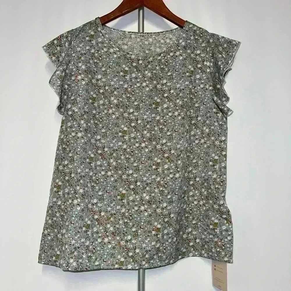 NWT! Emery Rose Floral Blouse - Size S - for Woman - Picture 3 of 11